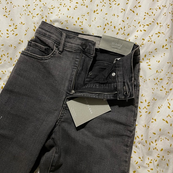 Everlane Stretch High-Rise Skinny Ankle Jean - Picture 5 of 5